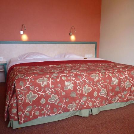 Les Tilleuls Hotel Jupille Extérieur photo