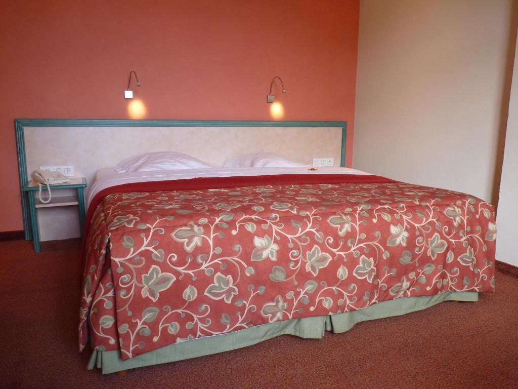 Les Tilleuls Hotel Jupille Extérieur photo