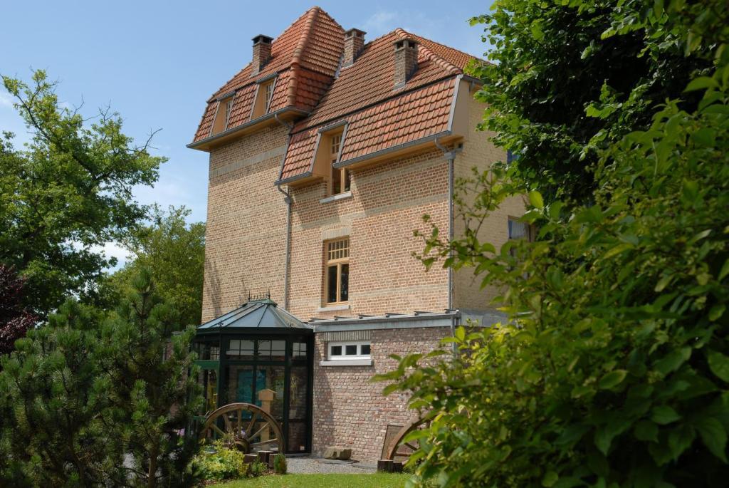 Les Tilleuls Hotel Jupille Extérieur photo
